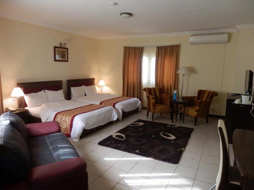 Blue Lodge Hotel Lagos Habitación foto